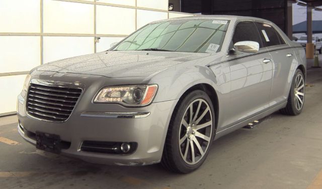 2013 Chrysler 300C