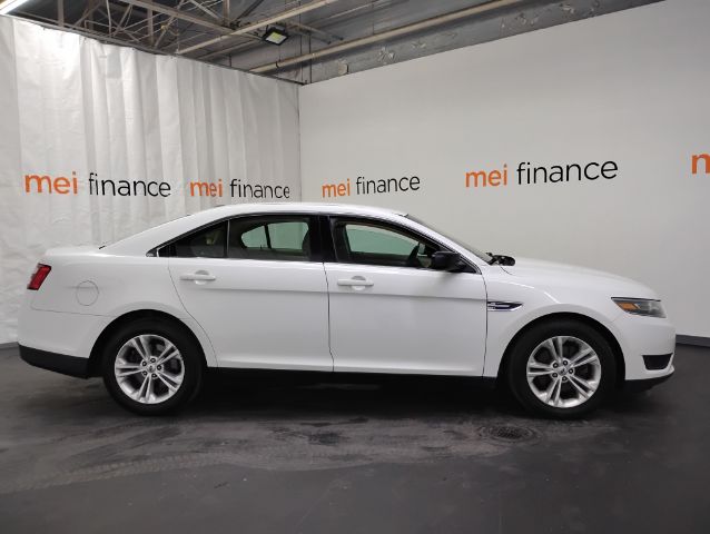 2016 Ford Taurus