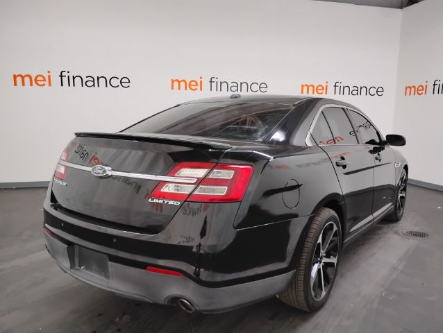 2015 Ford Taurus