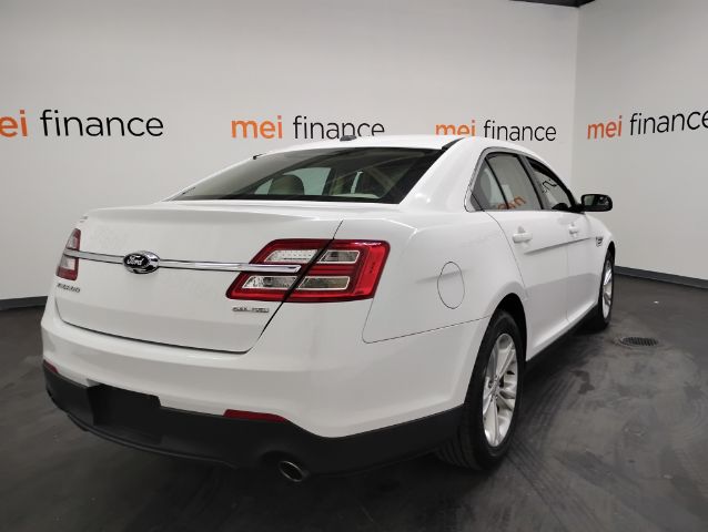 2016 Ford Taurus