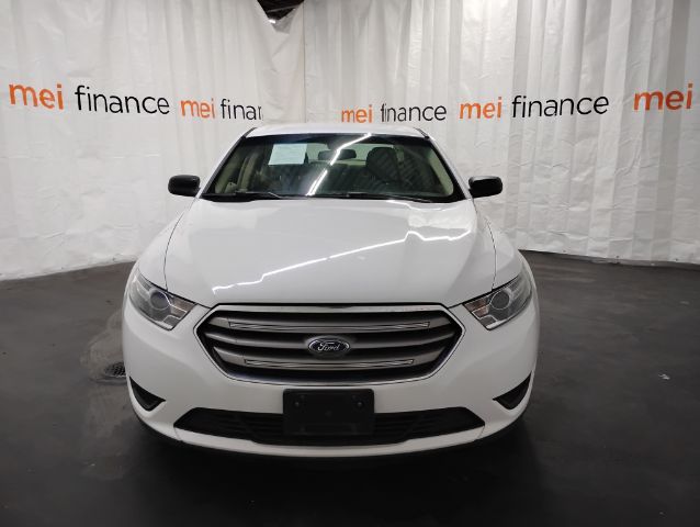 2016 Ford Taurus
