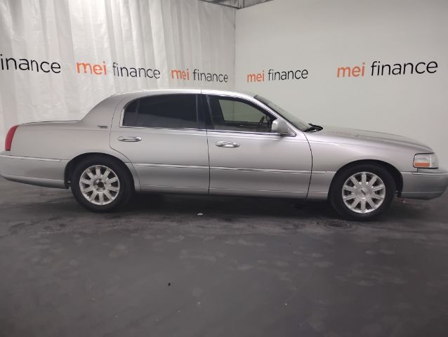 2010 Lincoln Town Car