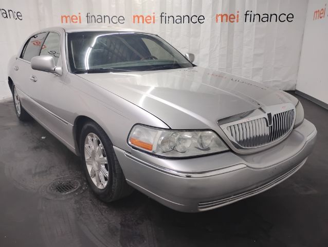 2010 Lincoln Town Car