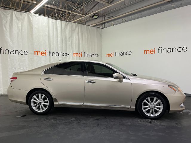 2011 LEXUS ES 350