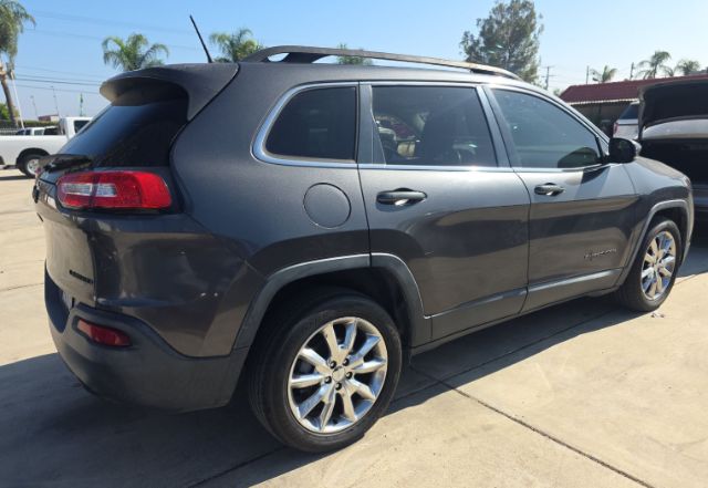 2017 Jeep CHEROKEE