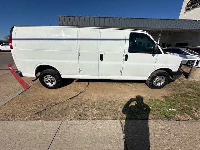 2021 GMC Savana