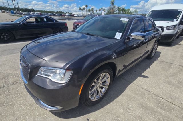 2016 Chrysler 300C