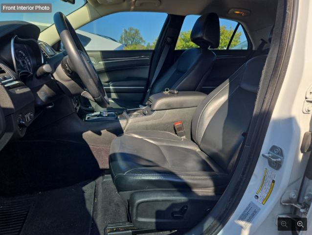 2016 Chrysler 300