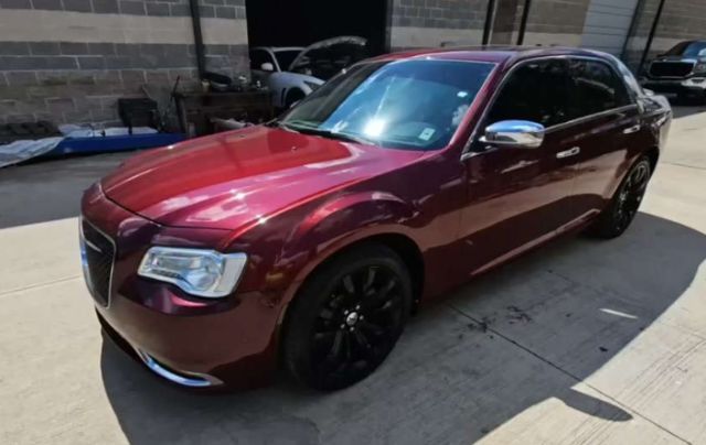 2017 Chrysler 300C