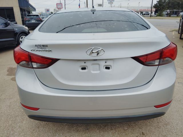 2016 Hyundai Elantra