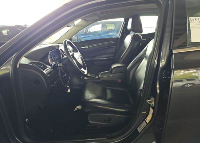 2016 Chrysler 300