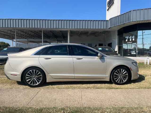 2017 Lincoln MKZ