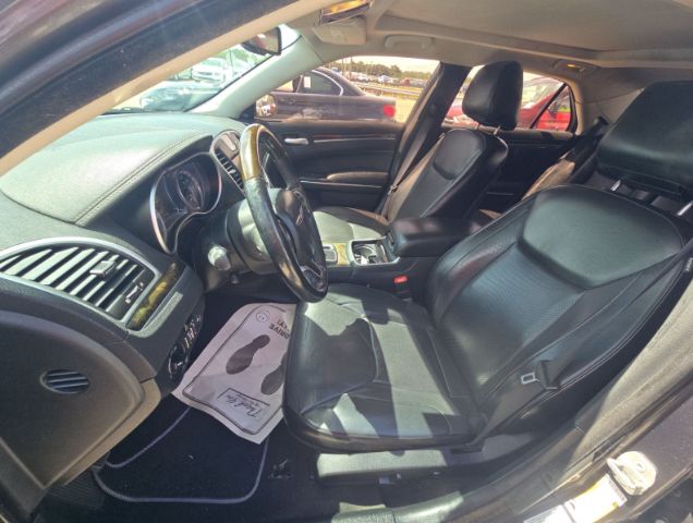 2016 Chrysler 300C