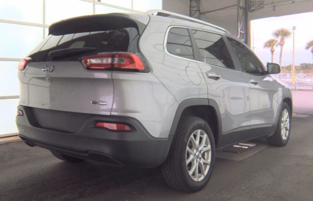 2016 Jeep CHEROKEE