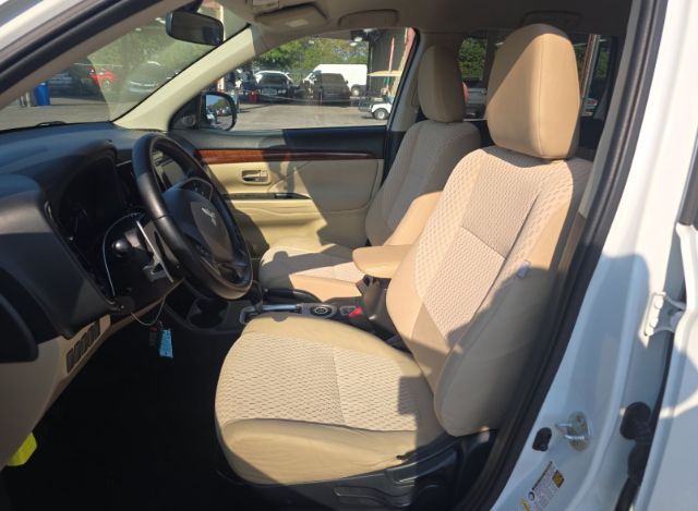 2014 Mitsubishi Outlander