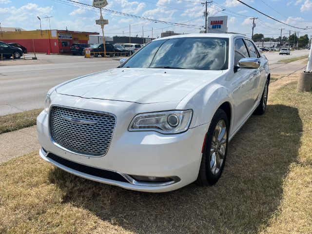 2019 Chrysler 300