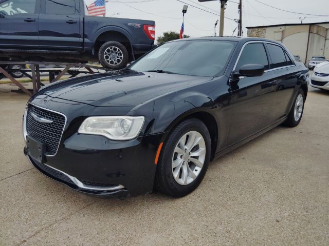 2018 Chrysler 300