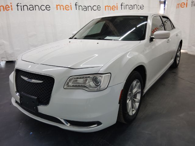 2019 Chrysler 300