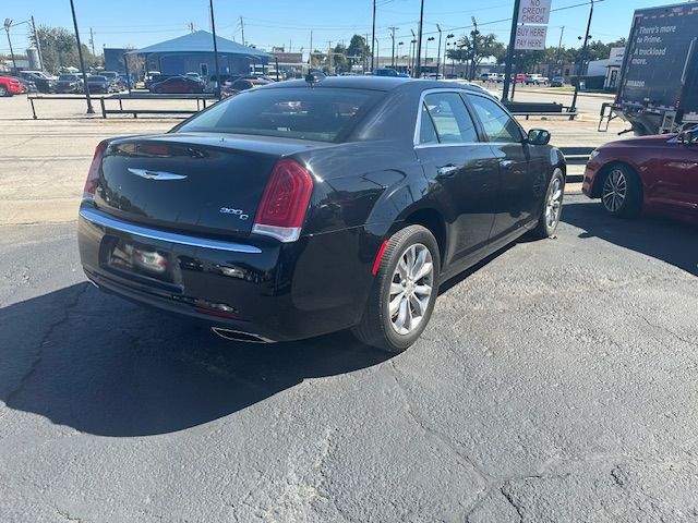 2016 Chrysler 300C