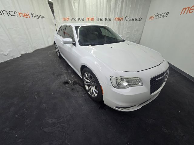 2017 Chrysler 300
