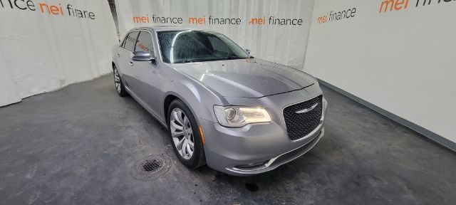 2017 Chrysler 300C