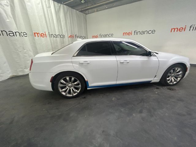 2019 Chrysler 300