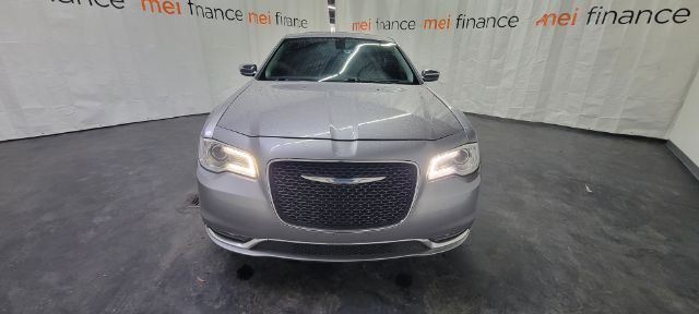 2017 Chrysler 300C