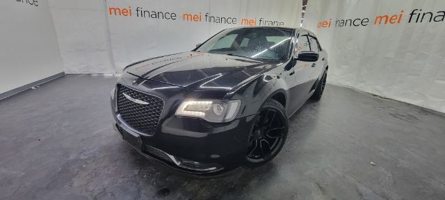 2017 Chrysler 300