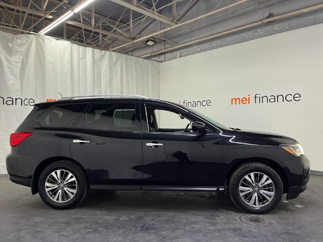 2017 Nissan Pathfinder
