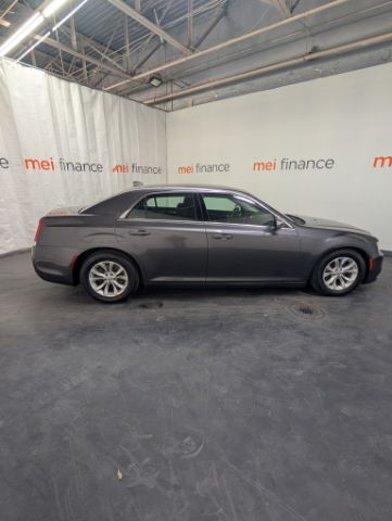 2018 Chrysler 300