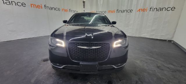 2017 Chrysler 300