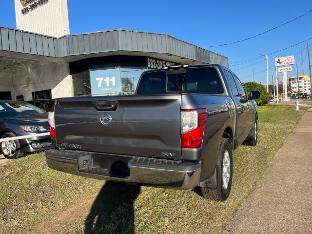 2017 Nissan Titan