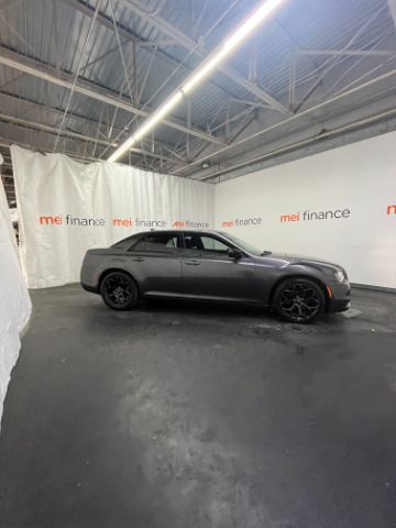 2019 Chrysler 300