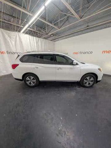 2017 Nissan Pathfinder