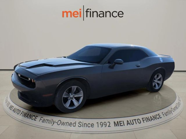 2019 Dodge Challenger SXT Auto's photo