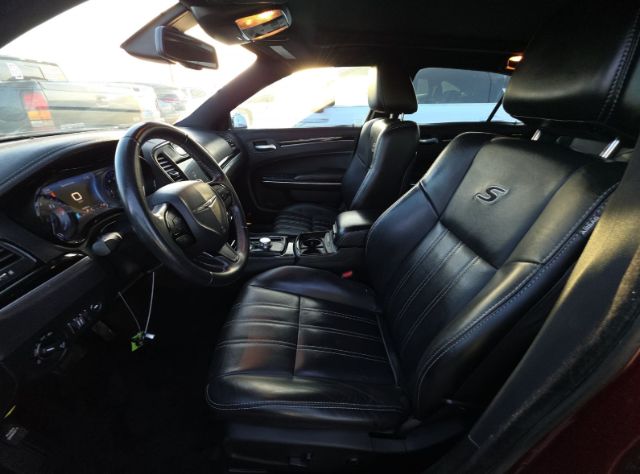 2018 Chrysler 300
