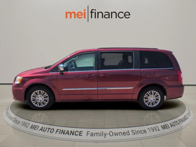 2015 Chrysler TOWN & COUNTRY