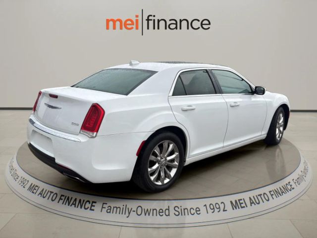 2016 Chrysler 300