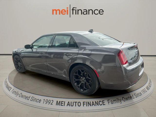 2019 Chrysler 300