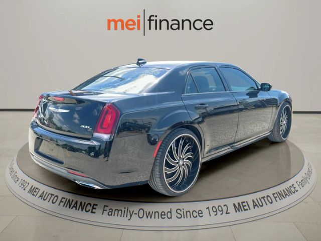 2016 Chrysler 300