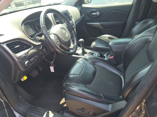 2019 Jeep CHEROKEE