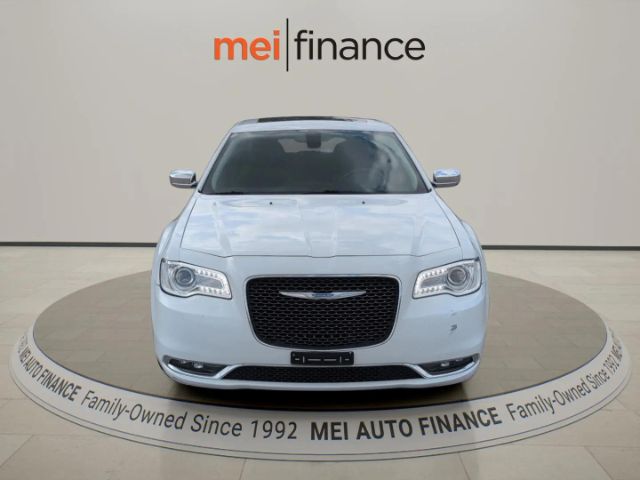 2017 Chrysler 300C