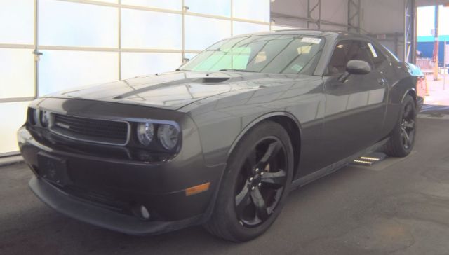 2014 Dodge Challenger SXT Plus's photo