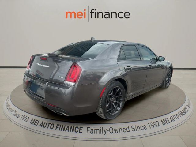 2019 Chrysler 300