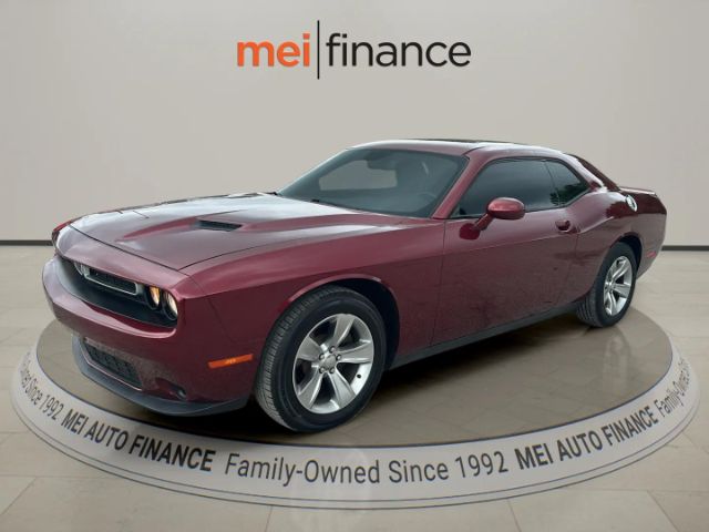 2019 Dodge Challenger SXT Auto's photo