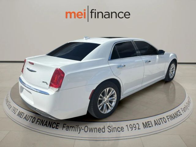 2016 Chrysler 300C