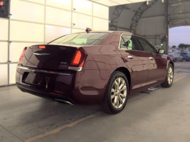 2018 Chrysler 300