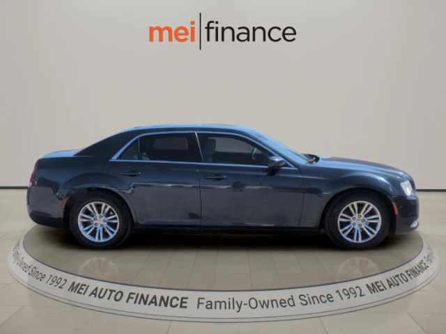 2017 Chrysler 300