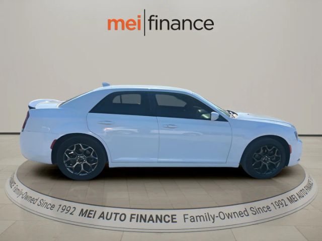 2016 Chrysler 300