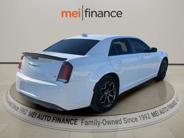 2016 Chrysler 300